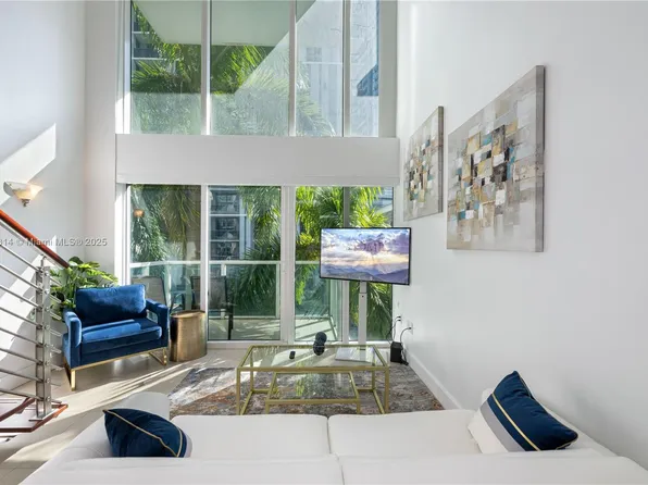 41 SE 5th St APT 312, Miami, FL 33131