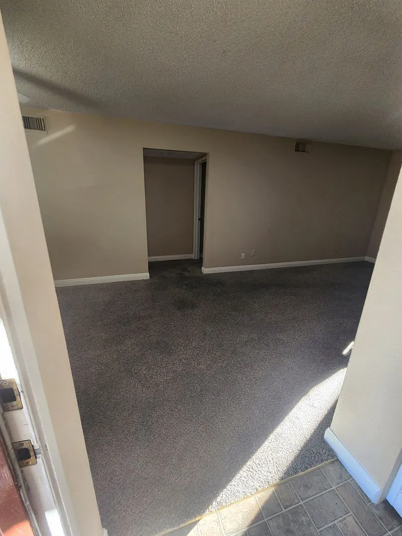 2 Weeks Free Rent 2 Bed, 2 Bath Condo!! Gated Community By The Lakes!! — Photo 4