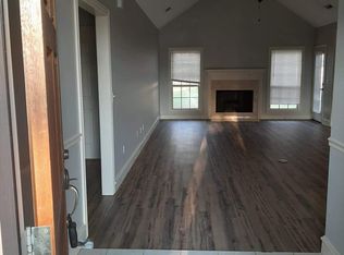305 NE Cobblestone Ln, Bentonville, AR 72712