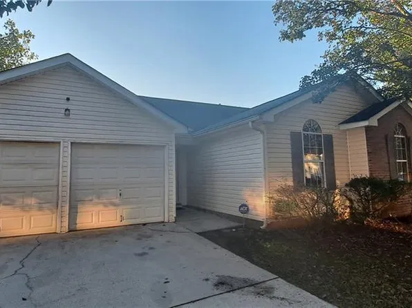 2318 Rambling Way, Lithonia, GA 30058