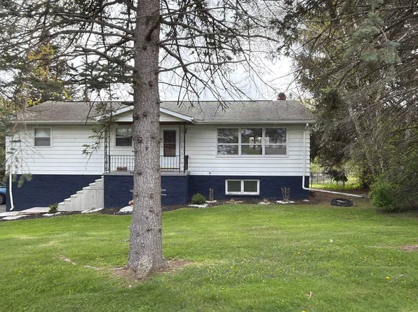 105 Barry Dr S, Clarks Summit, PA 18411