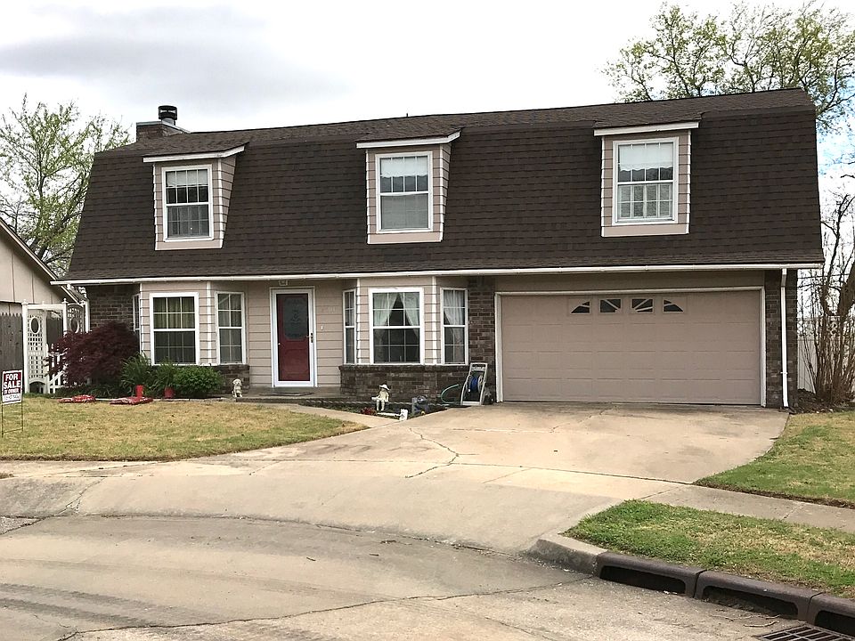 1st image of 2601 E Galveston Pl