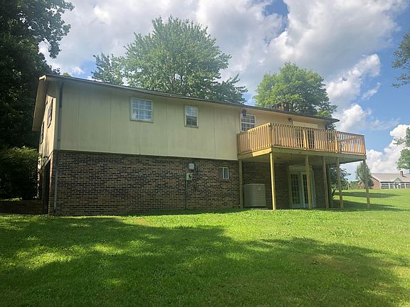 5th image of 325 Leslie Dr