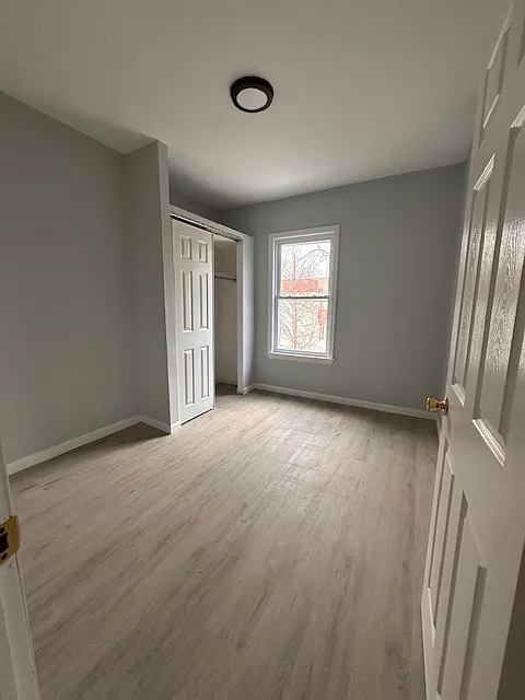 282 Summit Ave — Photo 3