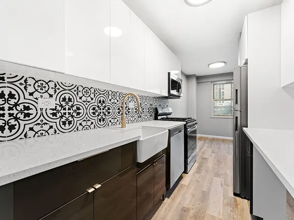 2940 W 5th St #3O, Brooklyn, NY 11224