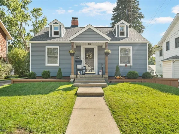 228 Donner Ave NW, North Canton, OH 44720