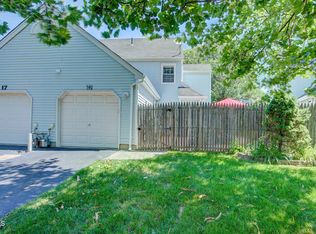 16 Whitman Ct, Freehold, NJ 07728