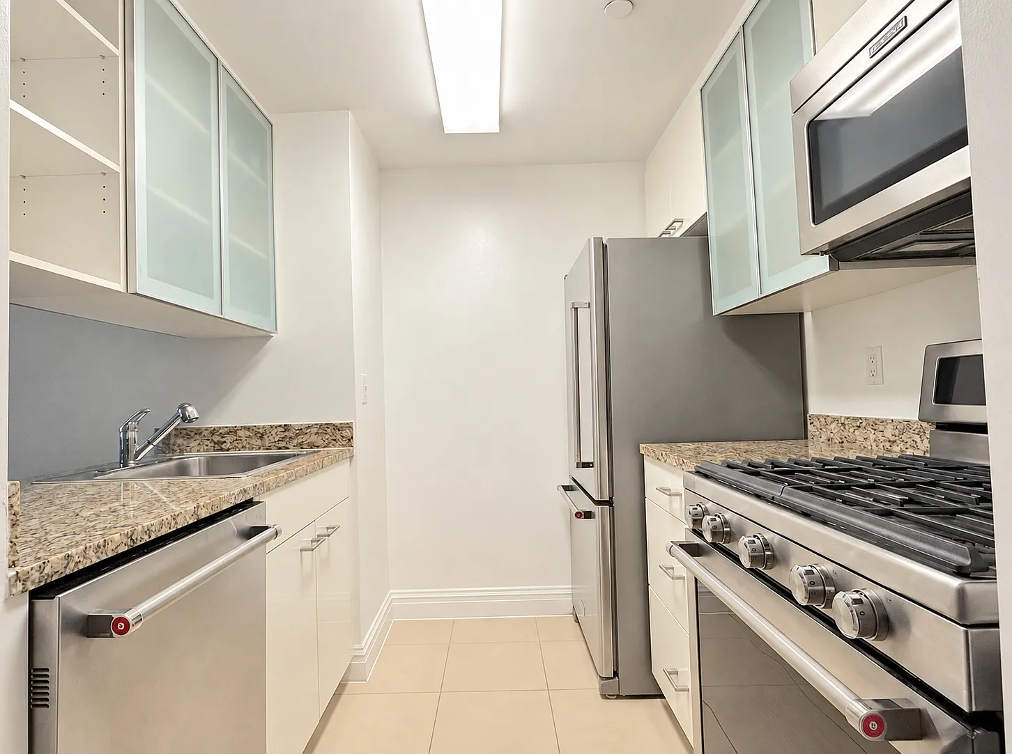 210 Warren Street — Photo 3