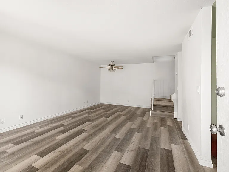 3403 Highwood Ct #155 — Photo 11