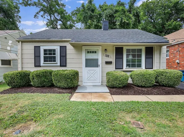 129 Wiegel Dr, Saint Louis, MO 63135