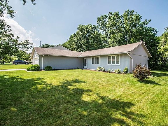 3rd image of 18360 Potomac Dr