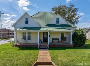 322 E Main St, Maiden, NC 28650