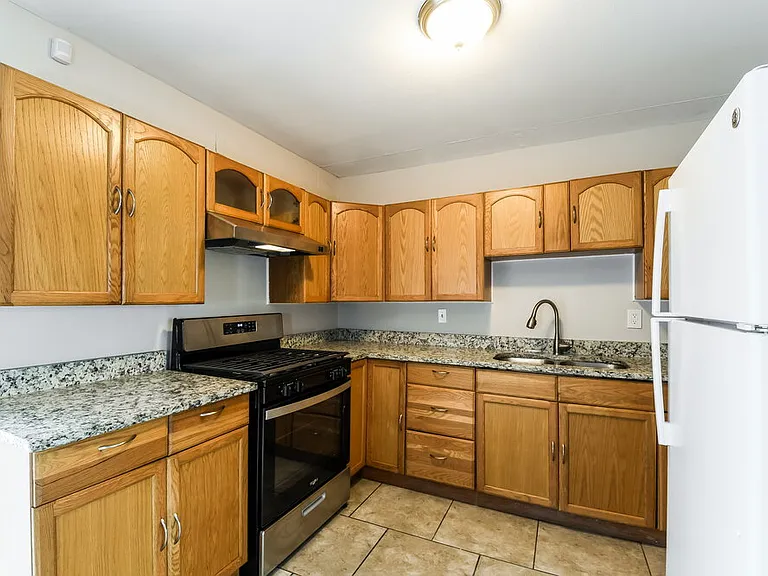 1230 Acredale Dr — Photo 9