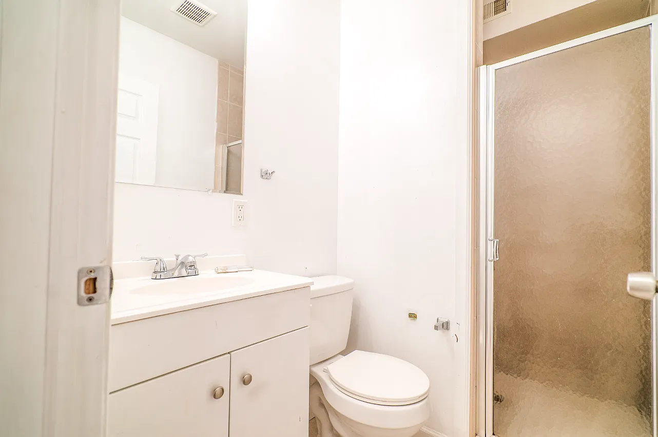 2 bed, 800 sqft, $1,180 — Photo 3