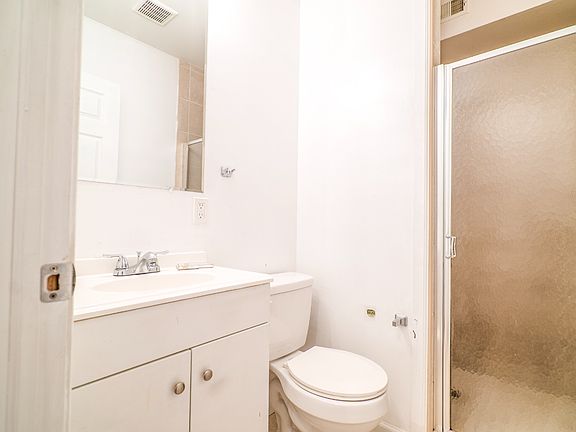 3rd image of 2123 N 19th St #7