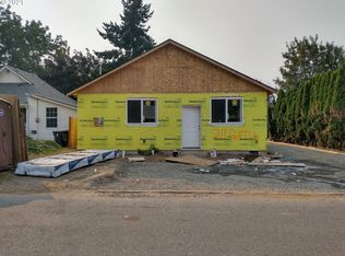 211 Gatch St, Woodburn, OR 97071
