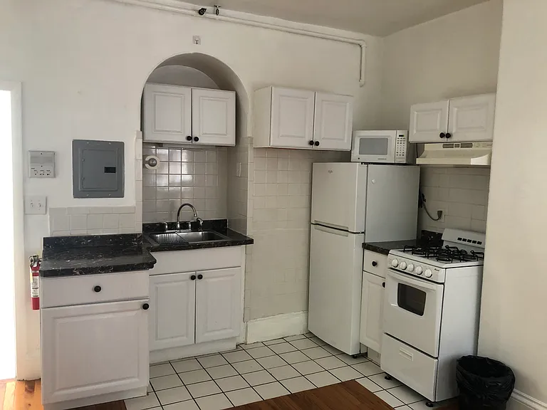 109 Dartmouth St #7 — Photo 8