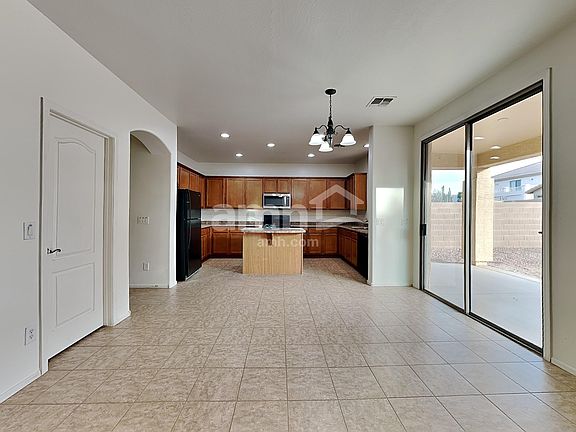 4th image of 18015 W Carol Ave