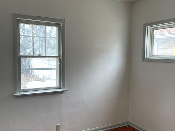5th image of 4881 N 50th St