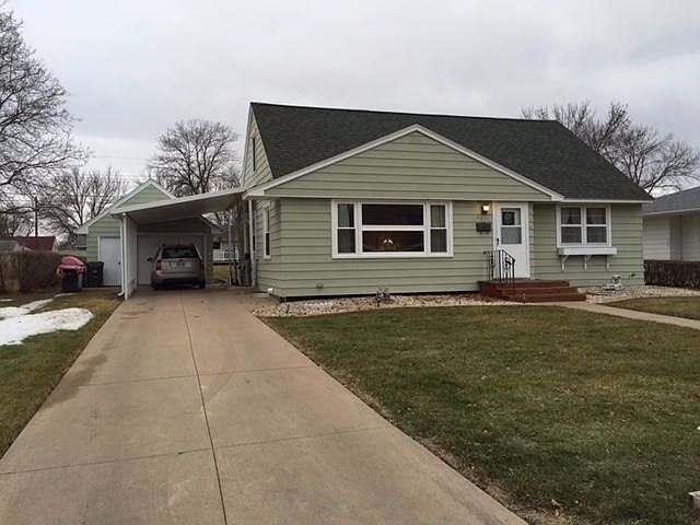 1st image of 2216 Hoeschler Dr