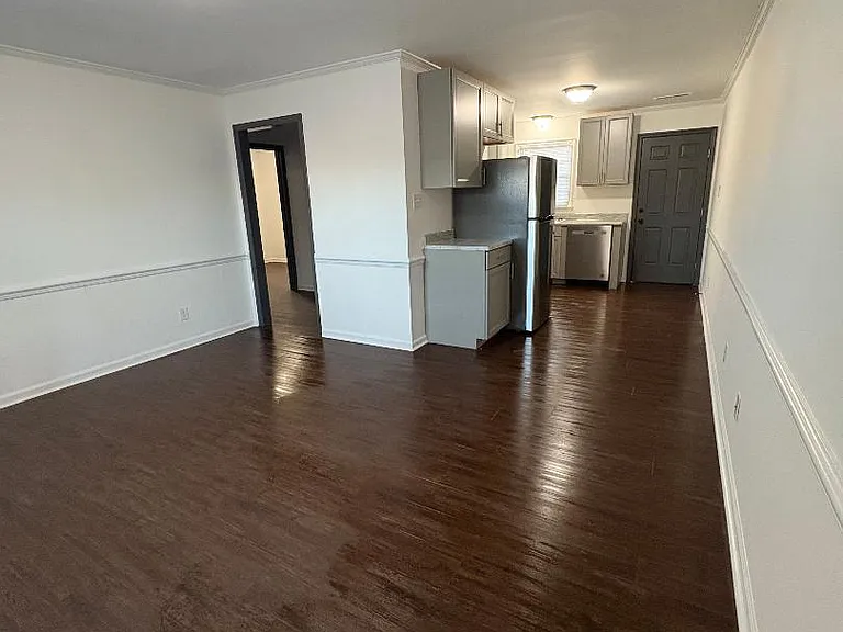 504 Hilltop Dr #504 — Photo 4