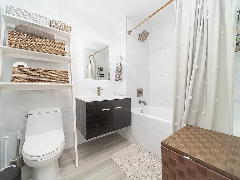 6298 Woodhaven Blvd #4 — Photo 11