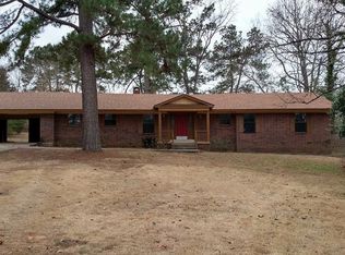203 Chickasaw Cir, Atlanta, TX 75551