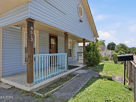 4th image of 2446 Brown Ave