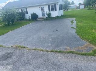 607 Lee St, Manchester, IL 62663