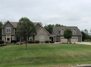 5848 Steeple Ln, West Bend, WI 53090