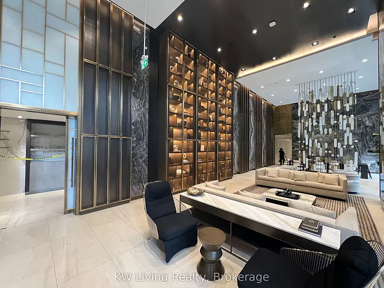 117 Broadway Ave #612 — Photo 2
