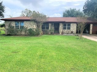 609 E Rogers St, Ganado, TX 77962