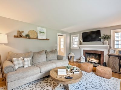 216 Main Street, South Glastonbury, CT, 06073