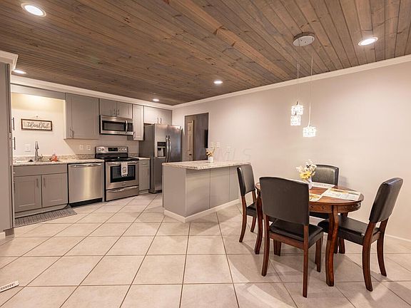 3rd image of 2738 Kenny Ln