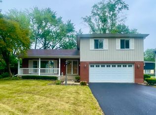 247 N Friars Ct, Addison, IL 60101