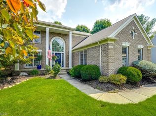 429 Steep Rock Dr, Northfield, OH