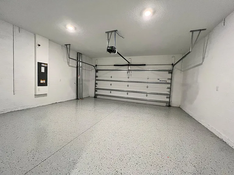 4583 Crestpoint Way — Photo 33