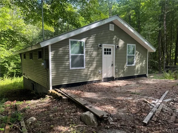 14112 Hermitage Rd, Harrisville, NY 13648