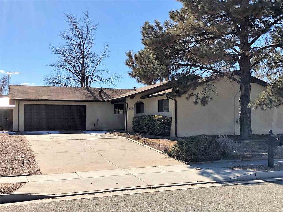 1st image of 411 Grand Canyon Dr