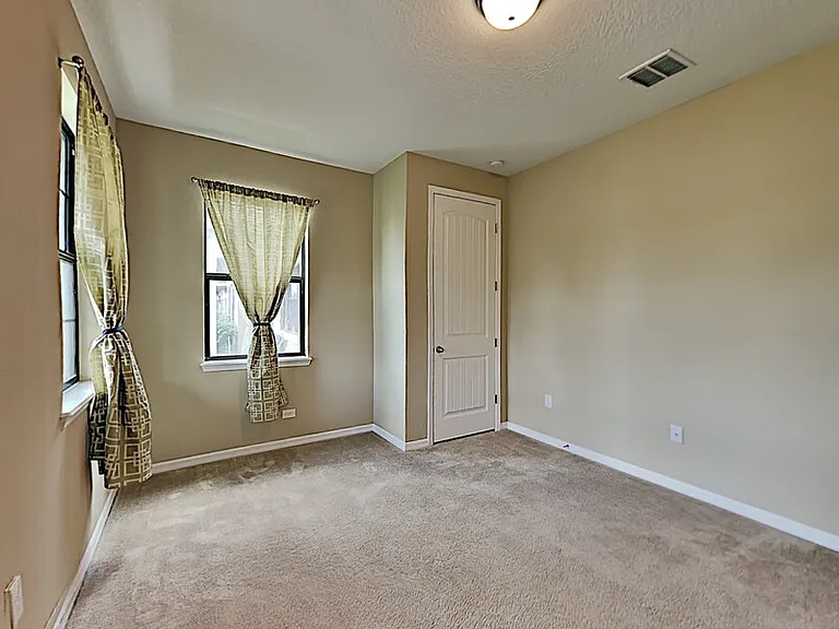 12986 Holdenbury Ln — Photo 7