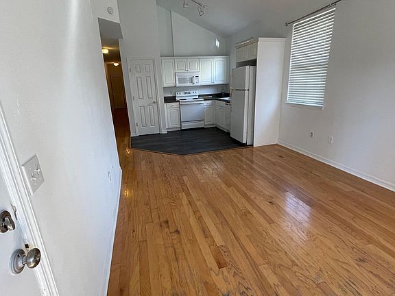 5th image of 1510 N 17th St APT 2D