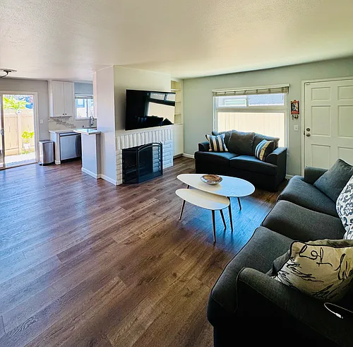 2744 Hornblend St #1 Photo 1