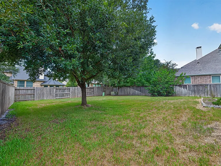 50 Vershire Cir — Photo 47