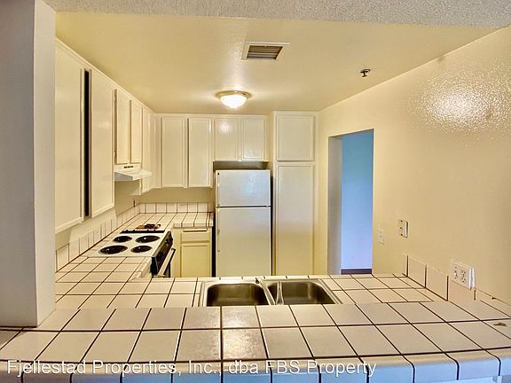 2nd image of 3980-13 Faircross Pl