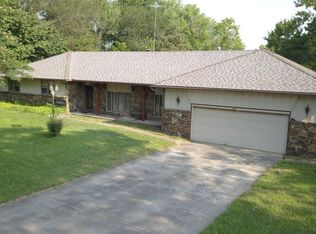 303 E Leighton St, Frontenac, KS 66763