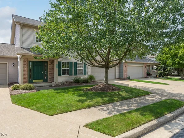 16107 Lakeview Ter, Middleburg Heights, OH 44130