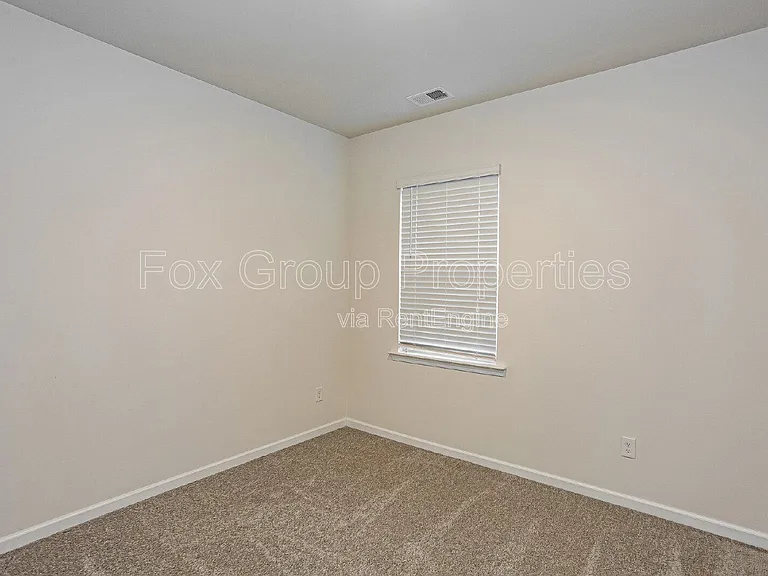173 Calvin Creek Dr — Photo 23