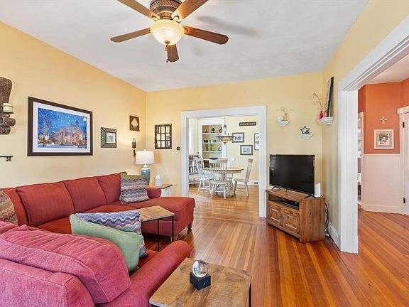 4th image of 34 Fairmont St #34