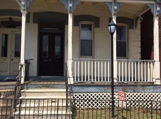 104 S 42nd St, Philadelphia, PA 19104