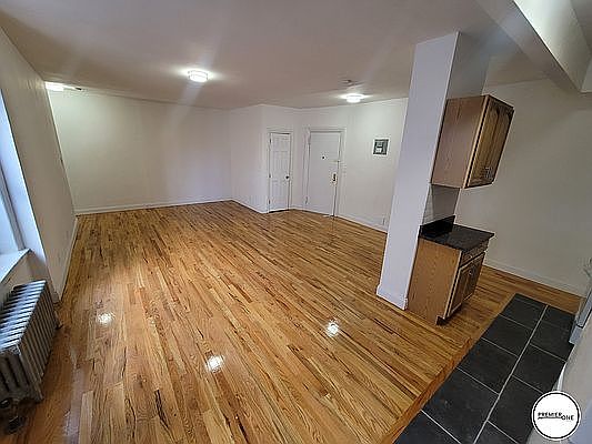 5th image of 1254 Sherman Ave #10D